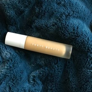 Fenty proFilt’r soft matte foundation